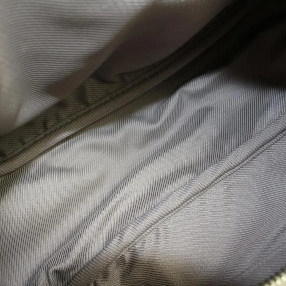 Louis Vuitton pocket corners